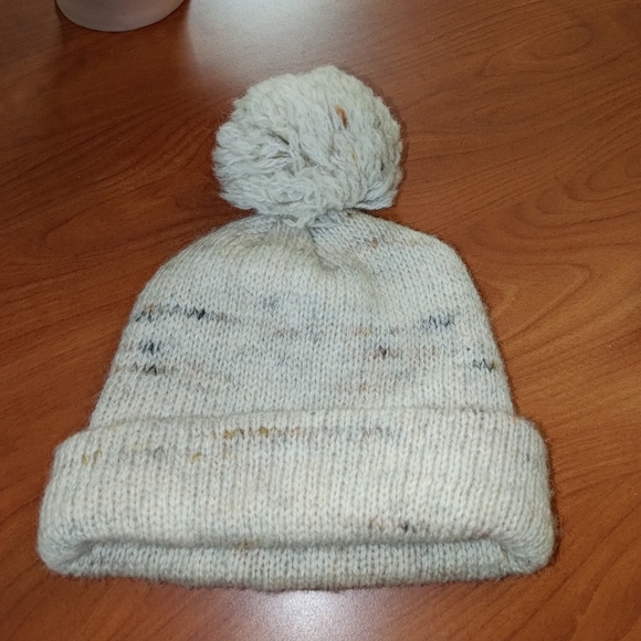 Vtg Winona Knits100% Pure Wool Cuffed Knit Skull Beanie w Pom Made in Minnesota main image 2